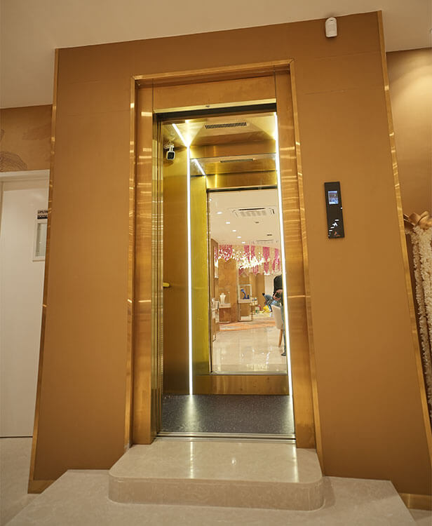 Aman Titan (MRL Lifts)
